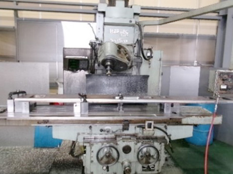 汎用フライス盤